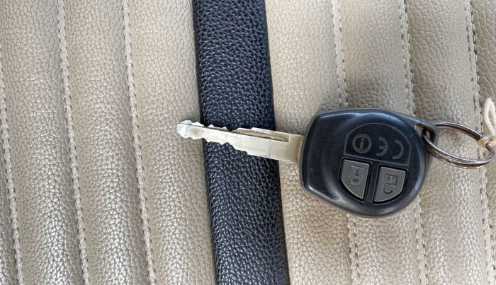 2018 Maruti Dzire VXI, Petrol, Manual, 29,825 km, Key Close Up