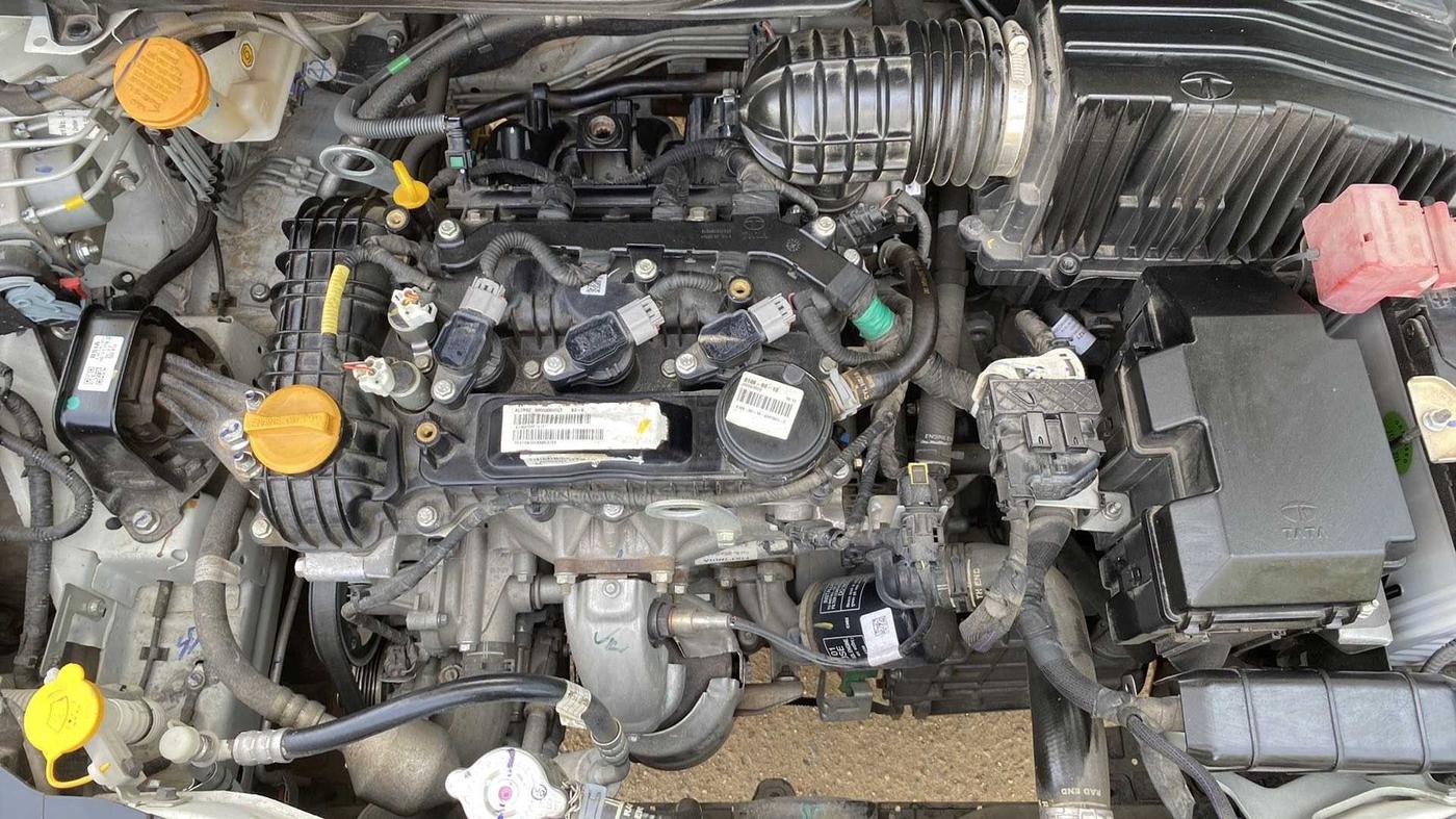 2022 Tata ALTROZ XZA PLUS, Petrol, Automatic, 10,806 km, Open Bonet