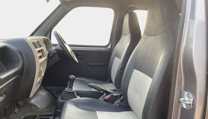 2020 Maruti Eeco 5 STR WITH A/C+HTR, Petrol, Manual, 14,714 km, Right Side Front Door Cabin