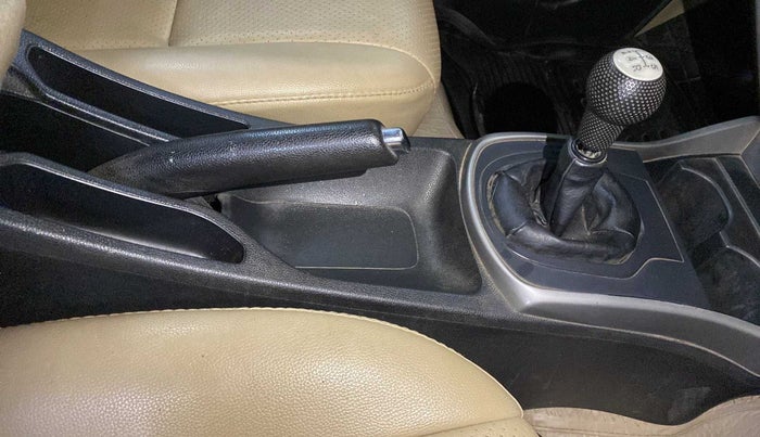 2017 Honda City 1.5L I-VTEC V MT, Petrol, Manual, 39,885 km, Gear Lever