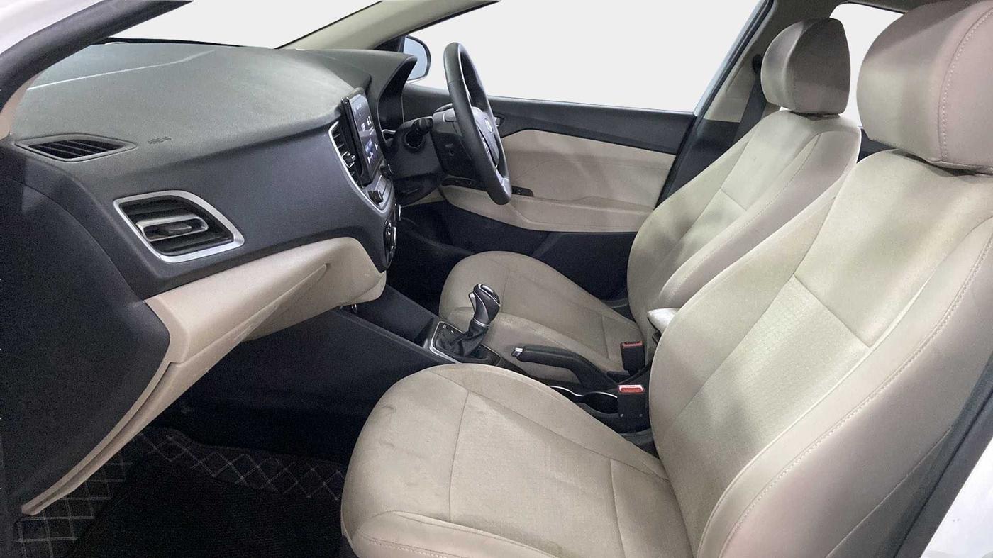 2021 Hyundai Verna SX 1.5 VTVT IVT, Petrol, Automatic, 17,138 km, Right Side Front Door Cabin