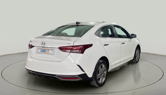 2021 Hyundai Verna SX 1.5 VTVT IVT, Petrol, Automatic, 17,138 km, Right Back Diagonal