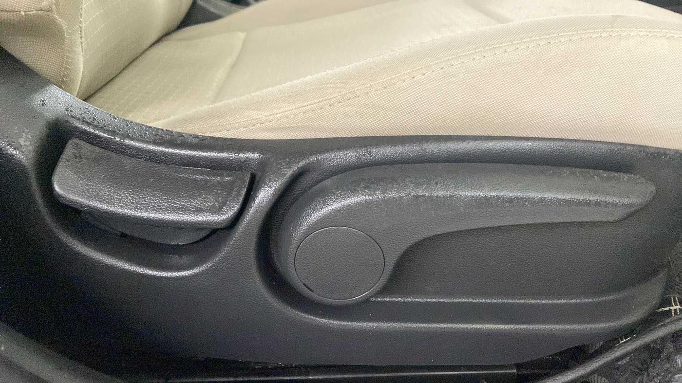 2021 Hyundai Verna SX 1.5 VTVT IVT, Petrol, Automatic, 17,138 km, Driver Side Adjustment Panel