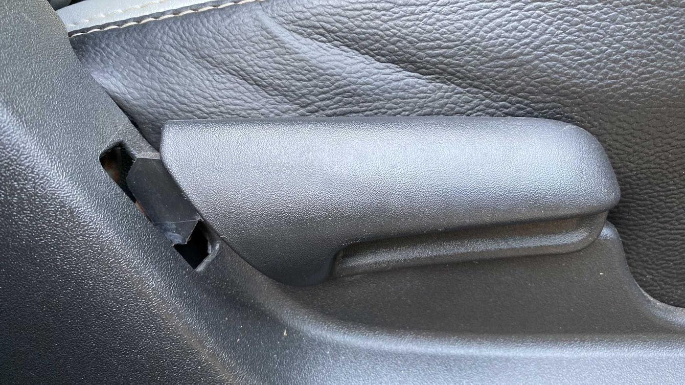 2021 Maruti Vitara Brezza VXI AT SHVS, Petrol, Automatic, 47,695 km, Driver Side Adjustment Panel