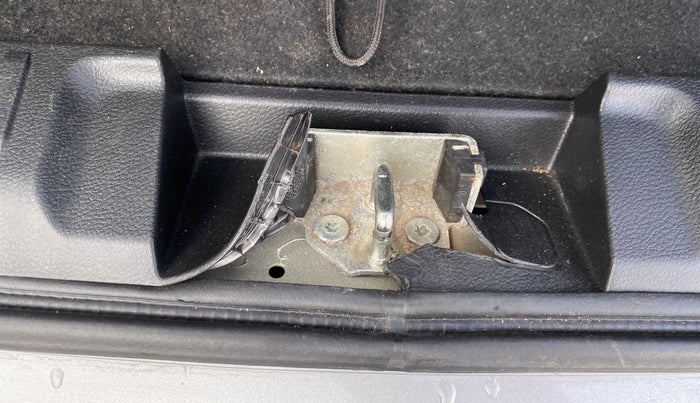2021 Maruti Vitara Brezza VXI AT SHVS, Petrol, Automatic, 47,695 km, Dicky (Boot door) - Trim lock has minor damage