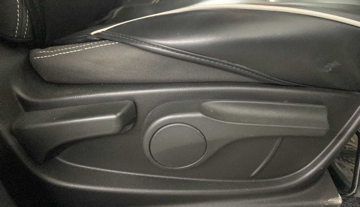 2021 MG HECTOR SHINE 1.5 PETROL TURBO CVT, Petrol, Automatic, 17,675 km, Driver Side Adjustment Panel