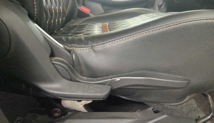 2017 Maruti Baleno ZETA CVT PETROL 1.2, Petrol, Automatic, 38,027 km, Driver Side Adjustment Panel