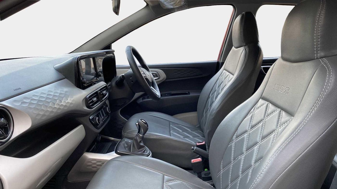 2021 Hyundai GRAND I10 NIOS ASTA AMT 1.2 KAPPA VTVT, Petrol, Automatic, 12,287 km, Right Side Front Door Cabin