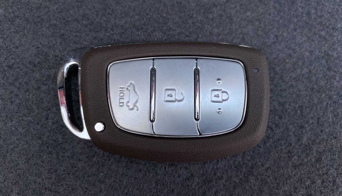 2021 Hyundai GRAND I10 NIOS ASTA AMT 1.2 KAPPA VTVT, Petrol, Automatic, 12,287 km, Key Close Up