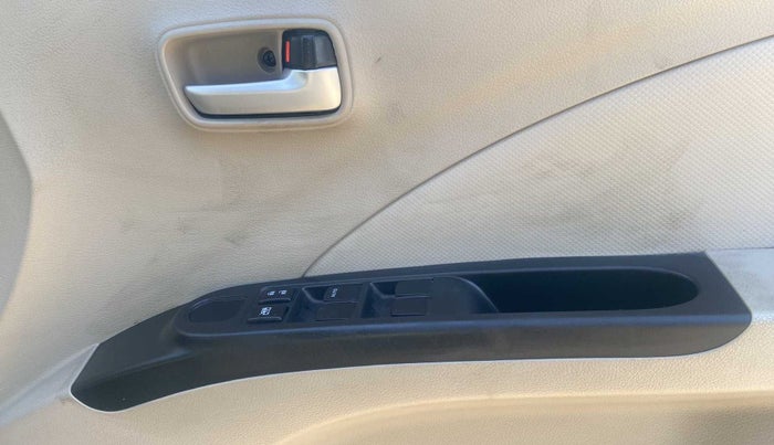 2019 Maruti Celerio VXI, Petrol, Manual, 13,293 km, Driver Side Door Panels Control