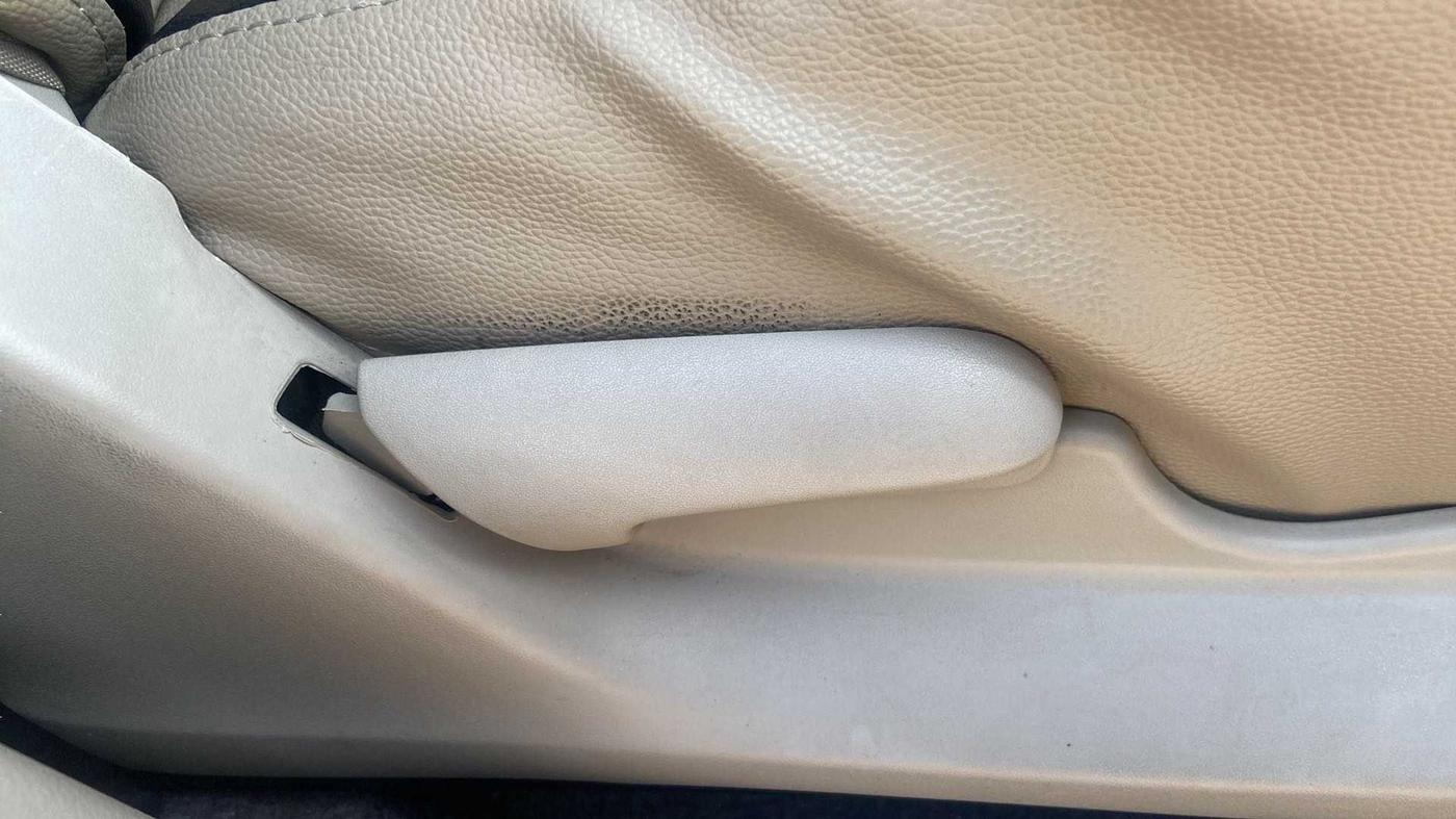 2019 Maruti Celerio VXI, Petrol, Manual, 13,293 km, Driver Side Adjustment Panel
