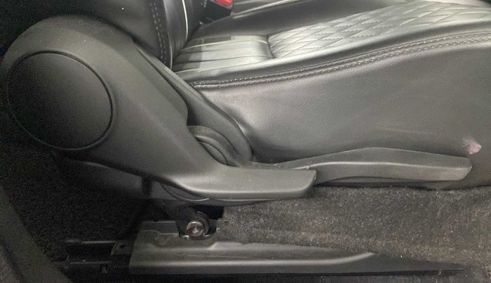 2021 Maruti Baleno ZETA CVT PETROL 1.2, Petrol, Automatic, 45,416 km, Driver Side Adjustment Panel