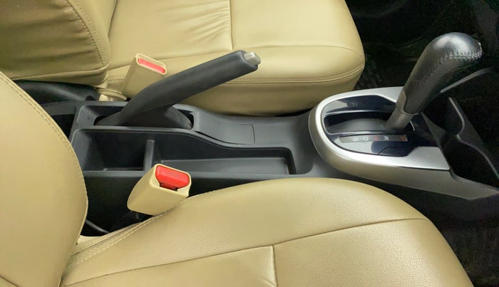 2017 Honda Jazz 1.2L I-VTEC V AT, Petrol, Automatic, 33,497 km, Gear Lever