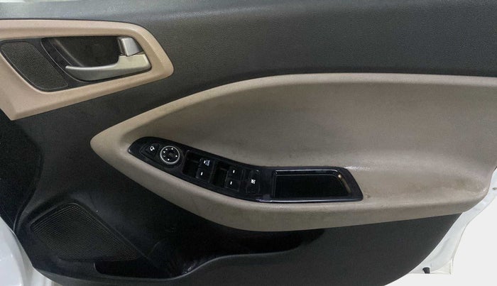 2018 Hyundai Elite i20 SPORTZ 1.2, Petrol, Manual, 66,529 km, Driver Side Door Panels Control