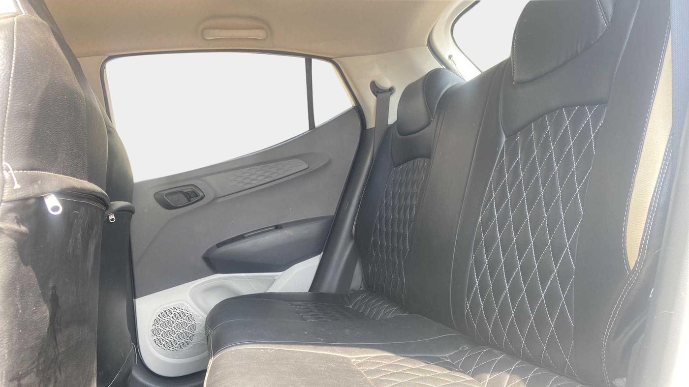 2021 Hyundai GRAND I10 NIOS MAGNA 1.2 KAPPA VTVT, Petrol, Manual, 13,308 km, Right Side Rear Door Cabin