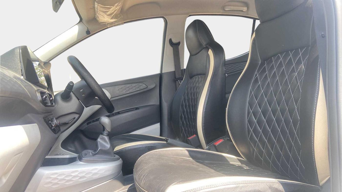 2021 Hyundai GRAND I10 NIOS MAGNA 1.2 KAPPA VTVT, Petrol, Manual, 13,308 km, Right Side Front Door Cabin
