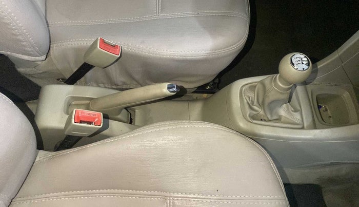 2013 Maruti Ertiga VDI, Diesel, Manual, 40,065 km, Gear Lever