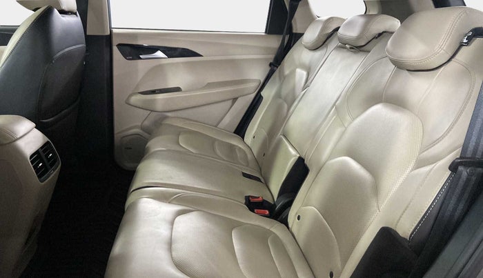 2022 MG HECTOR SHARP 2.0 DIESEL, Diesel, Manual, 10,184 km, Right Side Rear Door Cabin
