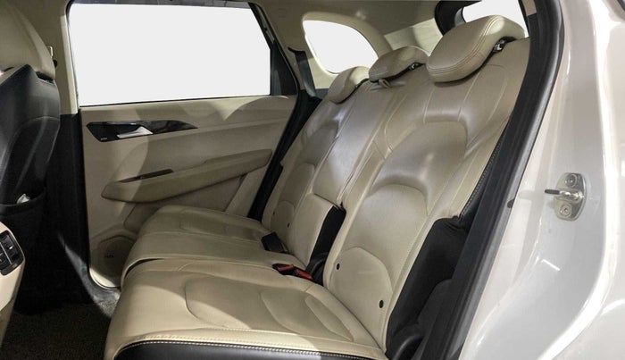 2022 MG HECTOR SHARP 2.0 DIESEL, Diesel, Manual, 23,375 km, Right Side Rear Door Cabin