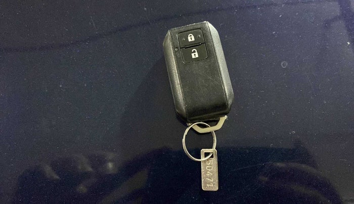 2020 Maruti Swift ZXI PLUS AMT, Petrol, Automatic, 29,404 km, Key Close Up