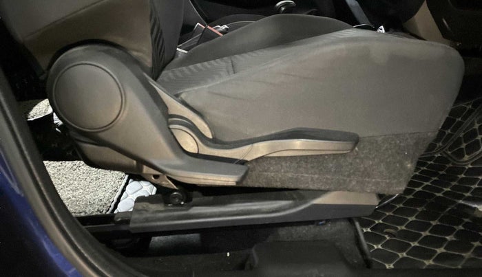 2020 Maruti Swift ZXI PLUS AMT, Petrol, Automatic, 29,404 km, Driver Side Adjustment Panel