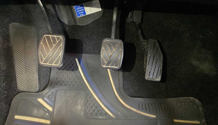 2021 Maruti Baleno ZETA PETROL 1.2, Petrol, Manual, 14,112 km, Pedals