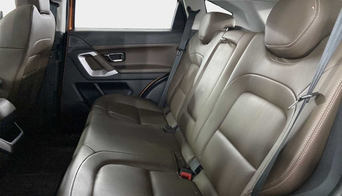 2019 Tata Harrier XZ 2.0L, Diesel, Manual, 25,979 km, Right Side Rear Door Cabin
