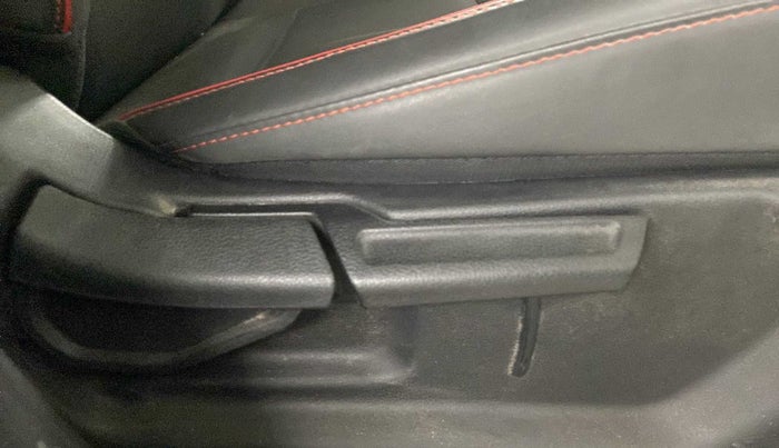 2019 Hyundai GRAND I10 NIOS SPORTZ 1.2 KAPPA VTVT DUAL TONE, Petrol, Manual, 19,586 km, Driver Side Adjustment Panel