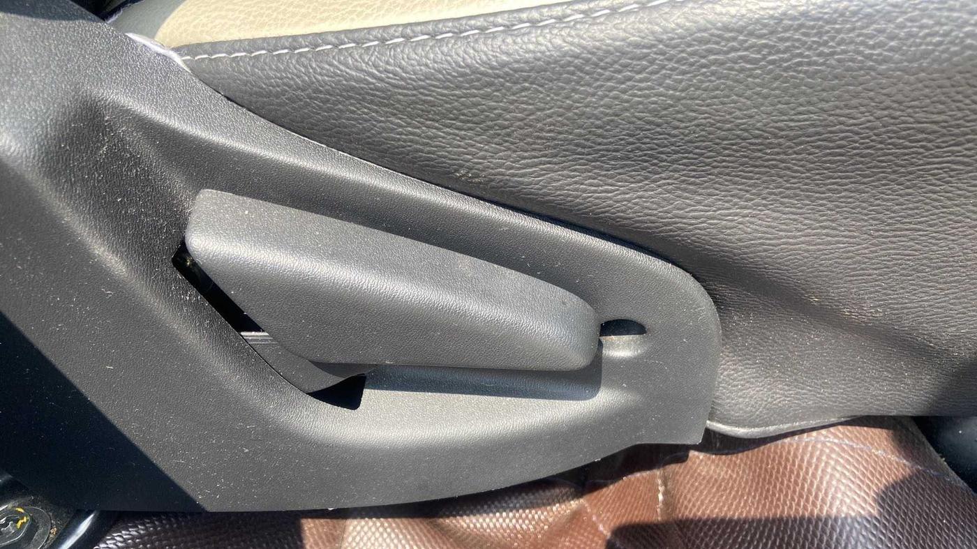 2019 Datsun Go Plus T CVT, Petrol, Automatic, 11,794 km, Driver Side Adjustment Panel
