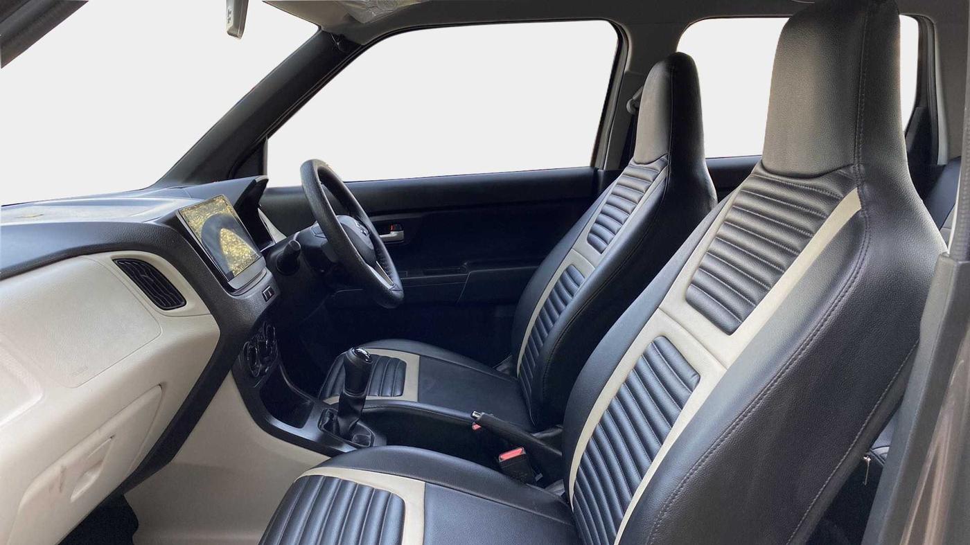 2022 Maruti New Wagon-R ZXI 1.2, Petrol, Manual, 6,360 km, Right Side Front Door Cabin