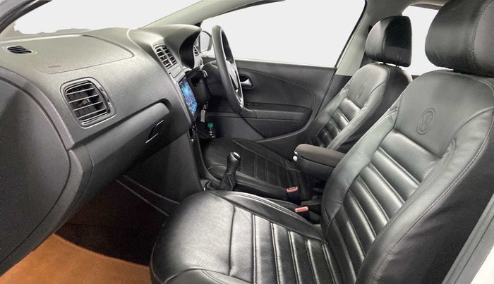 2019 Volkswagen Polo COMFORTLINE 1.0L MPI, Petrol, Manual, 25,786 km, Right Side Front Door Cabin