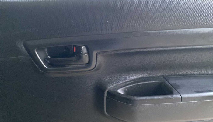 2021 Maruti S PRESSO VXI+, Petrol, Manual, 29,608 km, Driver Side Door Panels Control