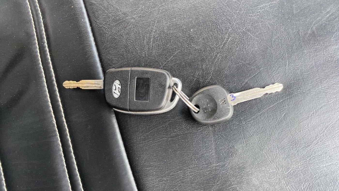 2020 Hyundai GRAND I10 NIOS SPORTZ 1.2 KAPPA VTVT, Petrol, Manual, 43,263 km, Key Close Up