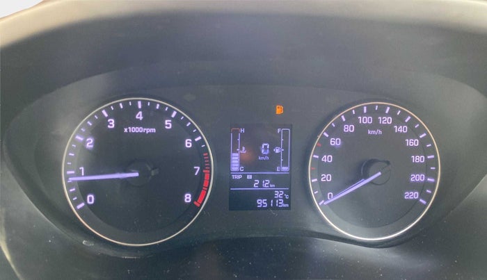 2017 Hyundai Elite i20 SPORTZ 1.2, CNG, Manual, 95,103 km, Odometer Image