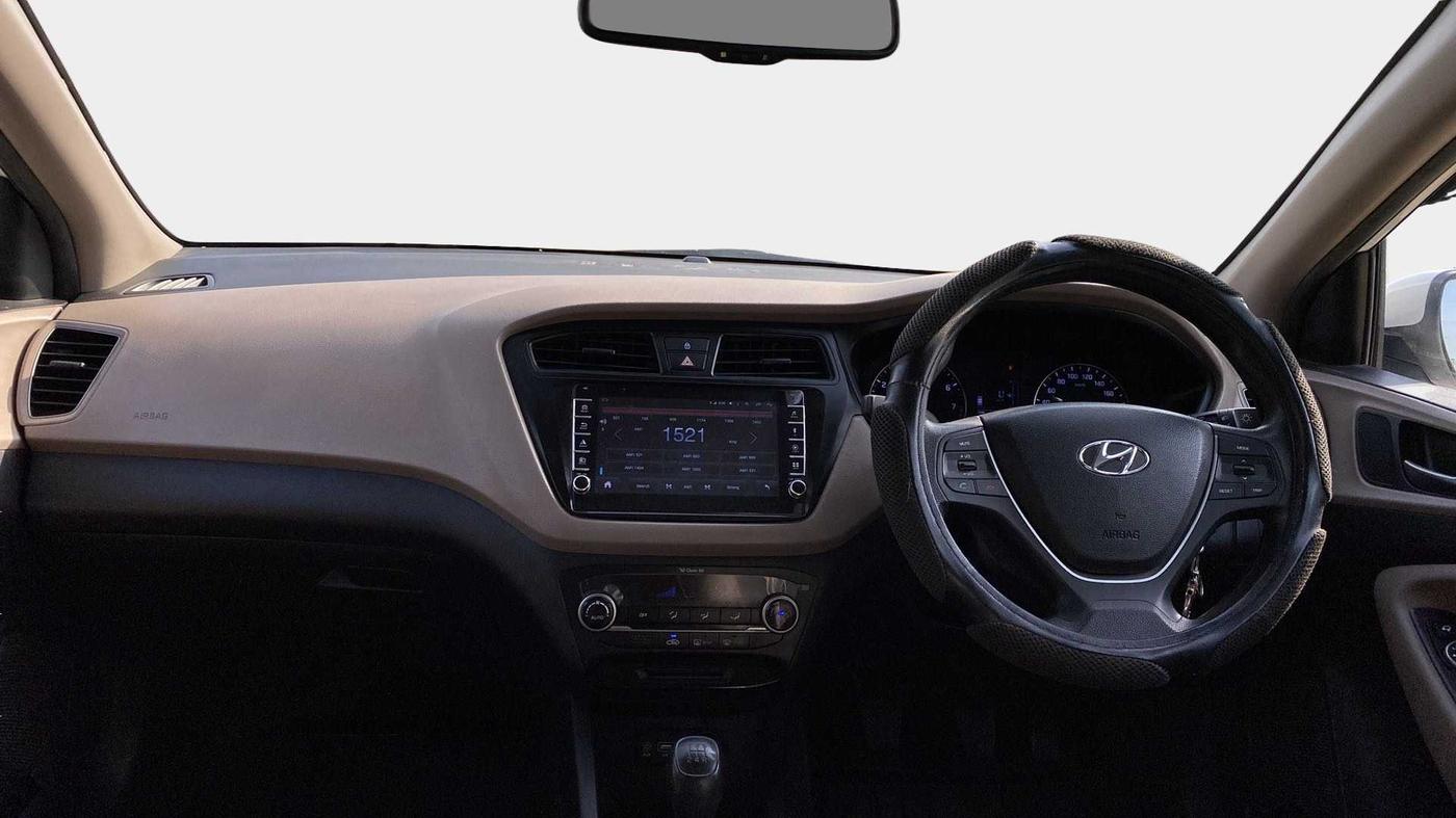 2017 Hyundai Elite i20 SPORTZ 1.2, CNG, Manual, 95,103 km, Dashboard