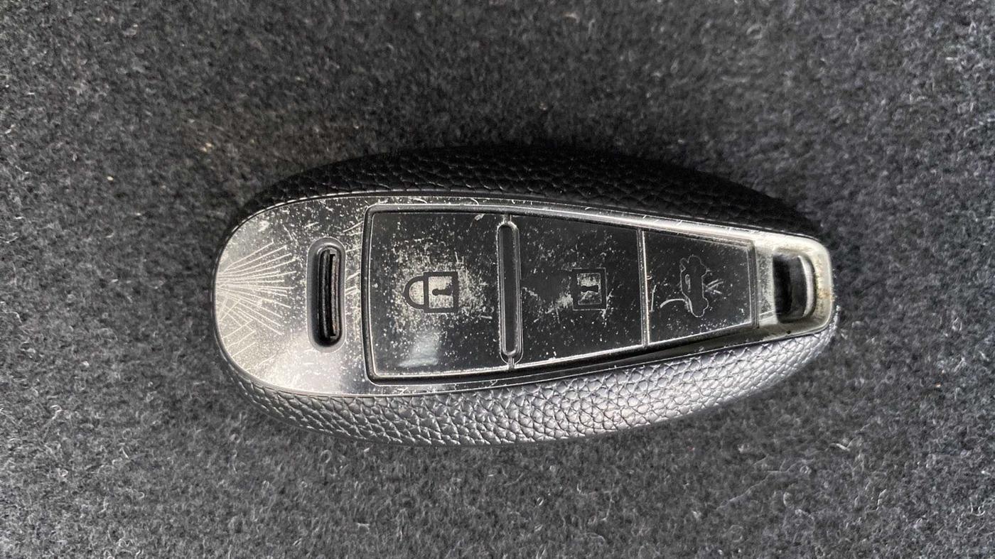 2022 Toyota URBAN CRUISER PREMIUM GRADE AT, Petrol, Automatic, 23,718 km, Key Close Up