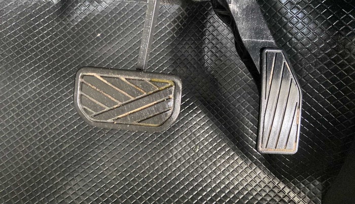 2021 Maruti S PRESSO VXI PLUS AMT, Petrol, Automatic, 38,827 km, Pedals