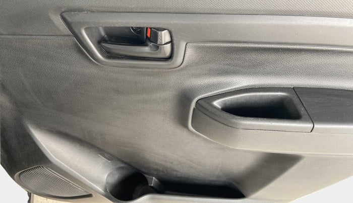 2021 Maruti S PRESSO VXI PLUS AMT, Petrol, Automatic, 38,827 km, Driver Side Door Panels Control