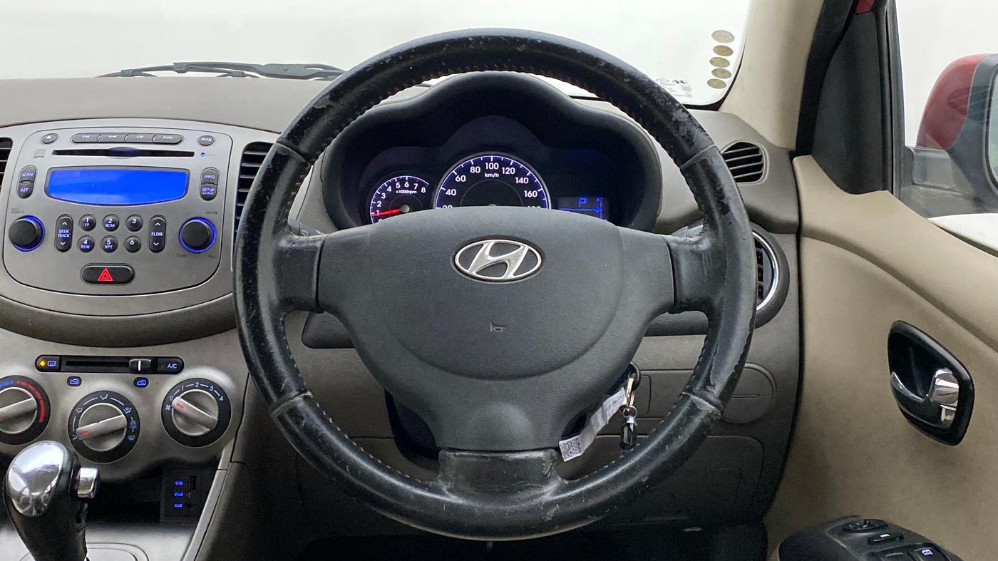 2013 Hyundai i10 SPORTZ 1.2 AT, Petrol, Automatic, 78,272 km, Steering Wheel Close Up