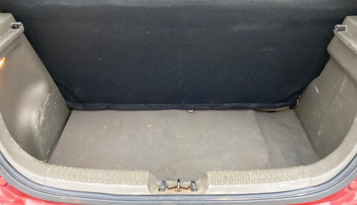 2013 Hyundai i10 SPORTZ 1.2 AT, Petrol, Automatic, 78,272 km, Boot Inside