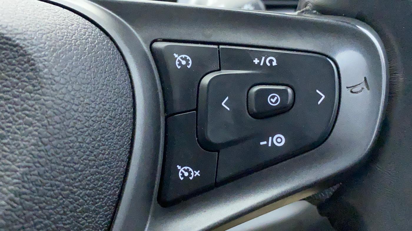 2020 Tata ALTROZ XZ PETROL, Petrol, Manual, 30,423 km, Adaptive Cruise Control