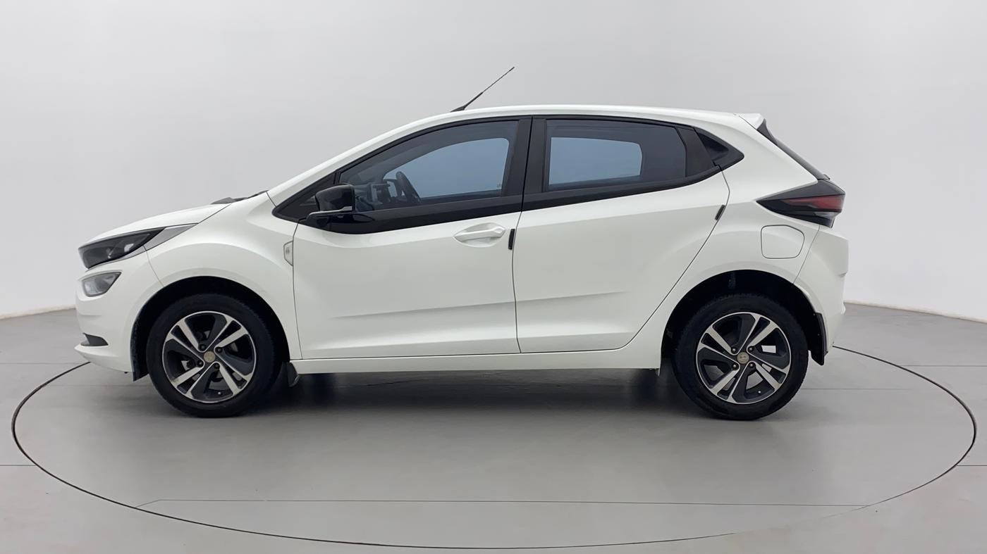 2020 Tata ALTROZ XZ PETROL, Petrol, Manual, 30,423 km, Left Side