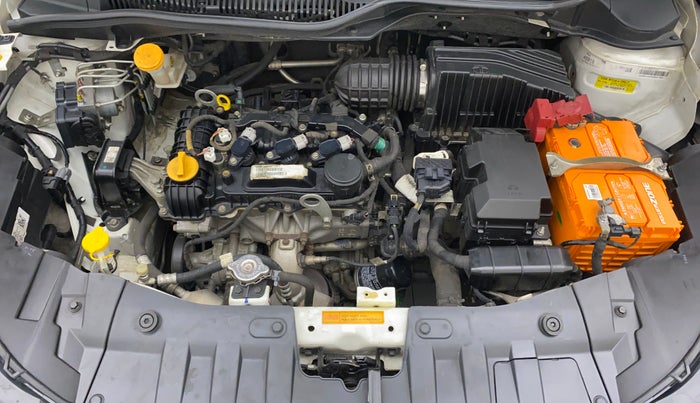 2020 Tata ALTROZ XZ PETROL, Petrol, Manual, 30,423 km, Open Bonet