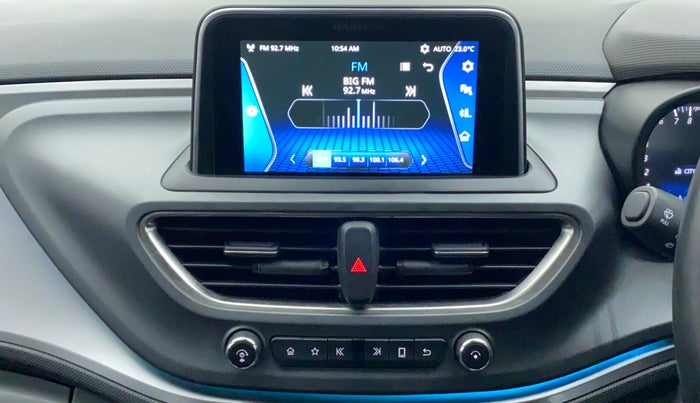 2020 Tata ALTROZ XZ PETROL, Petrol, Manual, 30,423 km, Infotainment System