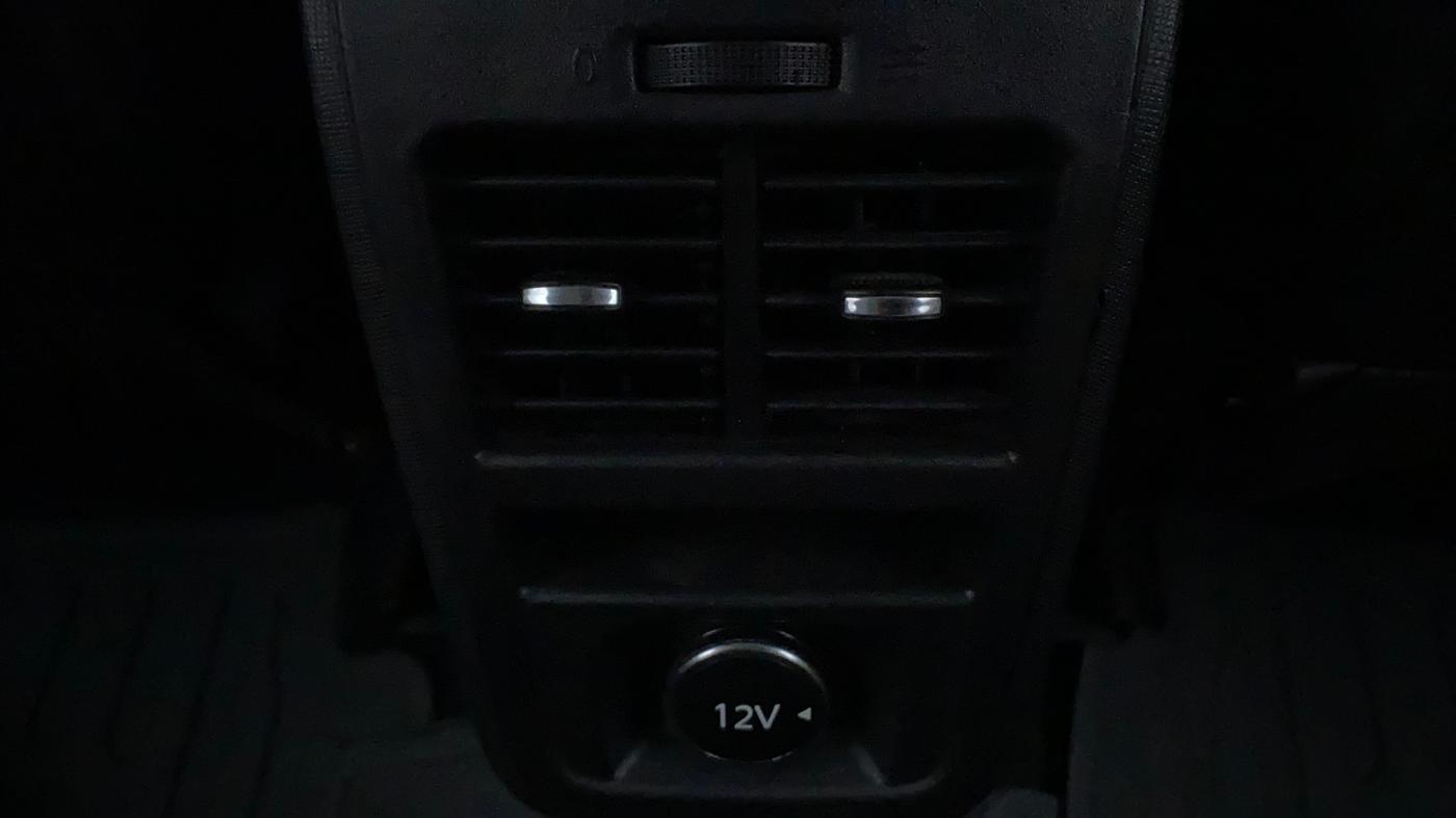 2020 Tata ALTROZ XZ PETROL, Petrol, Manual, 30,423 km, Rear AC Vents