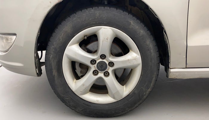 2013 Skoda Rapid ELEGANCE 1.6 MPI MT, Petrol, Manual, 96,965 km, Left Front Wheel