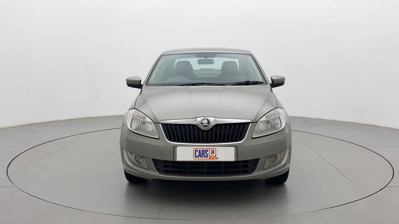 2013 Skoda Rapid ELEGANCE 1.6 MPI MT, Petrol, Manual, 96,965 km, Front
