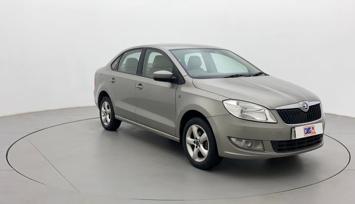 2013 Skoda Rapid ELEGANCE 1.6 MPI MT, Petrol, Manual, 96,965 km, Right Front Diagonal