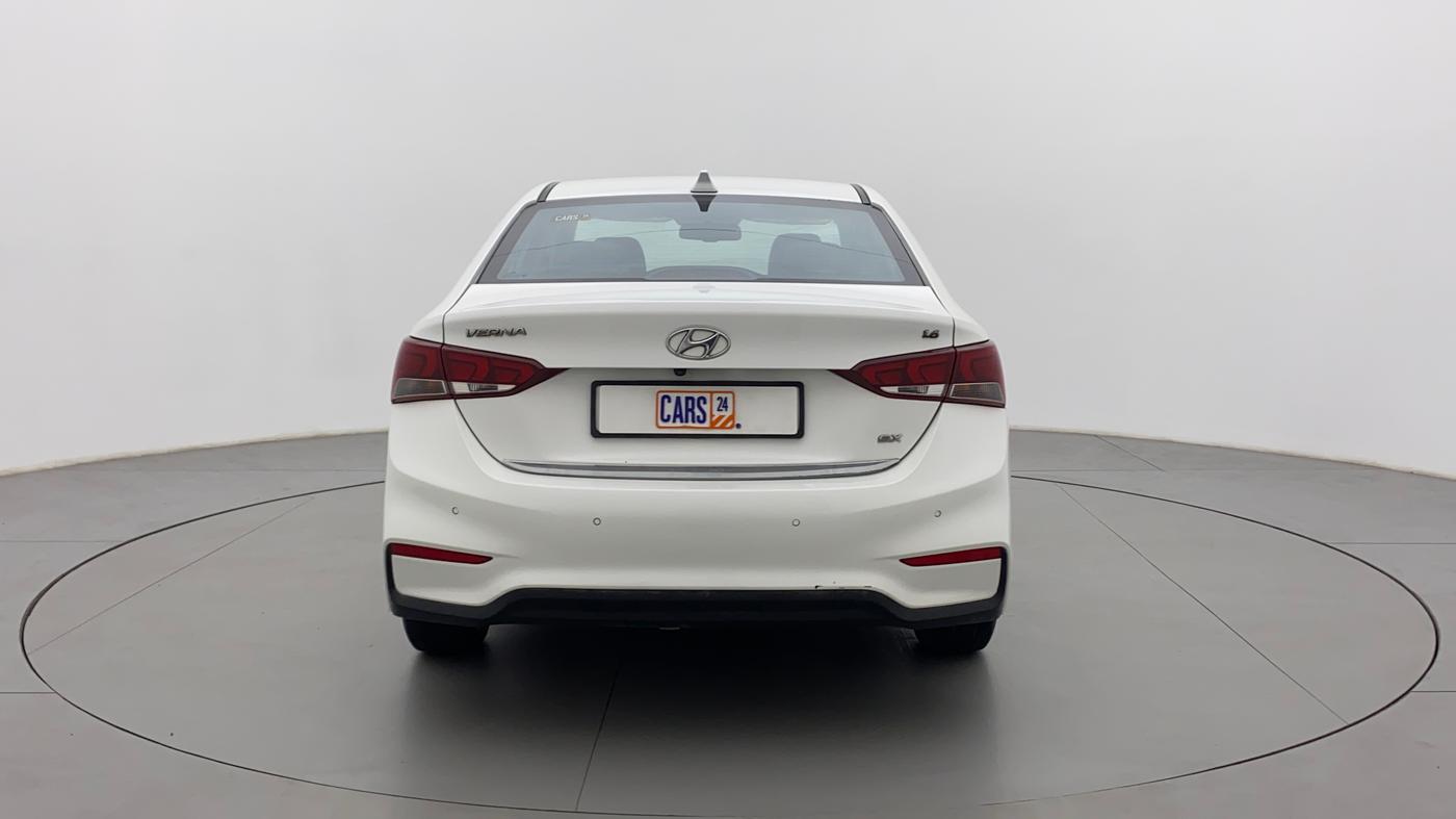 2019 Hyundai Verna 1.6 VTVT SX O, CNG, Manual, 61,381 km, Back/Rear