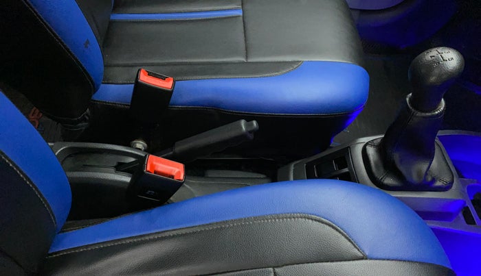 2017 Maruti Alto 800 LXI, Petrol, Manual, 40,707 km, Gear Lever